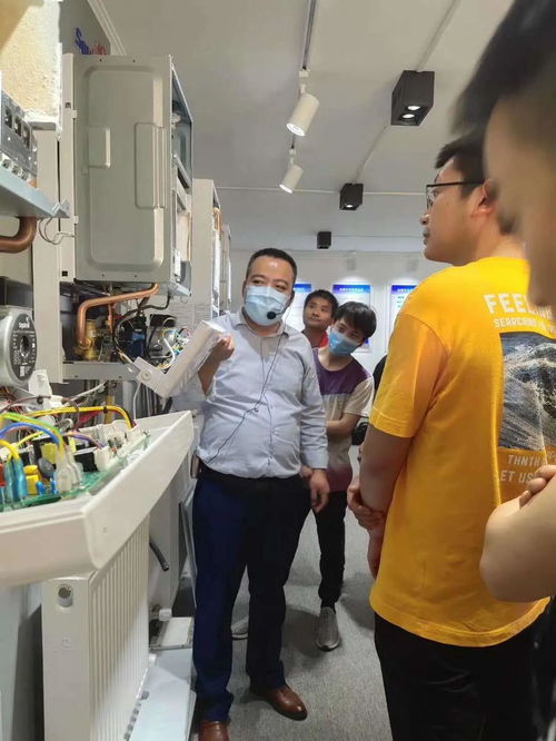 暖通好技师 小松鼠以技术与服务双引擎驱动行业新生态
